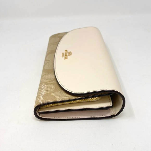 NWT Coach Wallet - Picture 3 of 8